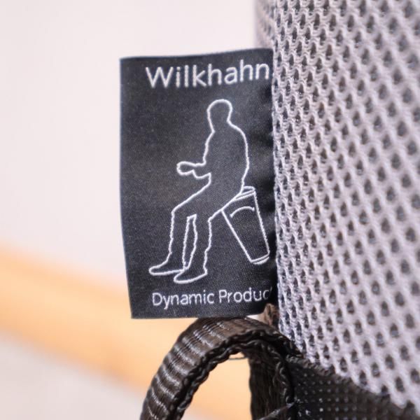 ドイツの家具メーカー”Wilkhahn(ウィルクハーン)”のstand-up(スタンド