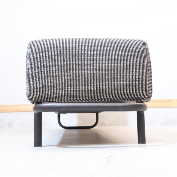 ACTUS(アクタス) OWN-F(オウン エフ) カウチソファー 。シンプルな