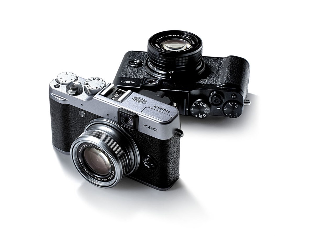 富士フイルム、新光学ファインダー搭載「FUJIFILM X20」 - 価格.com