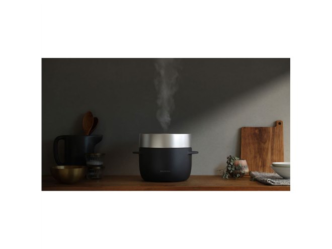 バルミューダ、蒸気のチカラだけで炊き上げる炊飯器「BALMUDA The