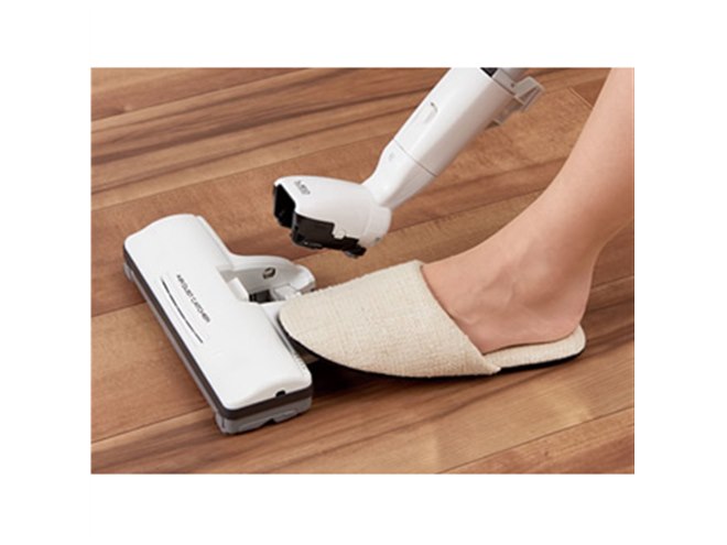 パナソニック、軽さとハイパワーを両立した紙パック式掃除機「MC-PK20G