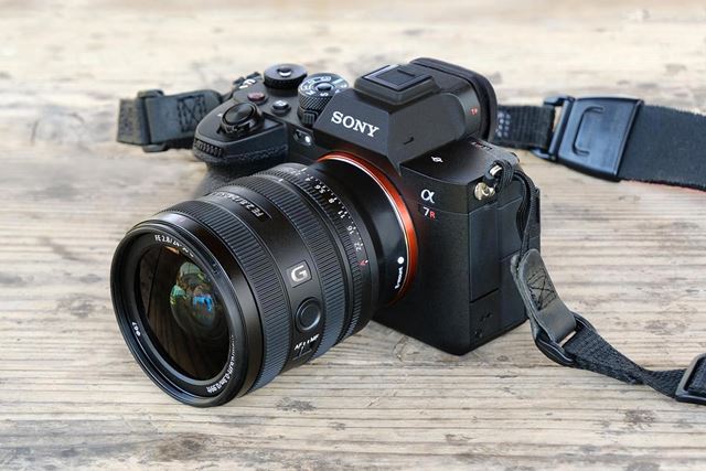 SONY FE 24-50mm F2.8 G SEL2450G 価格比較 - 価格.com
