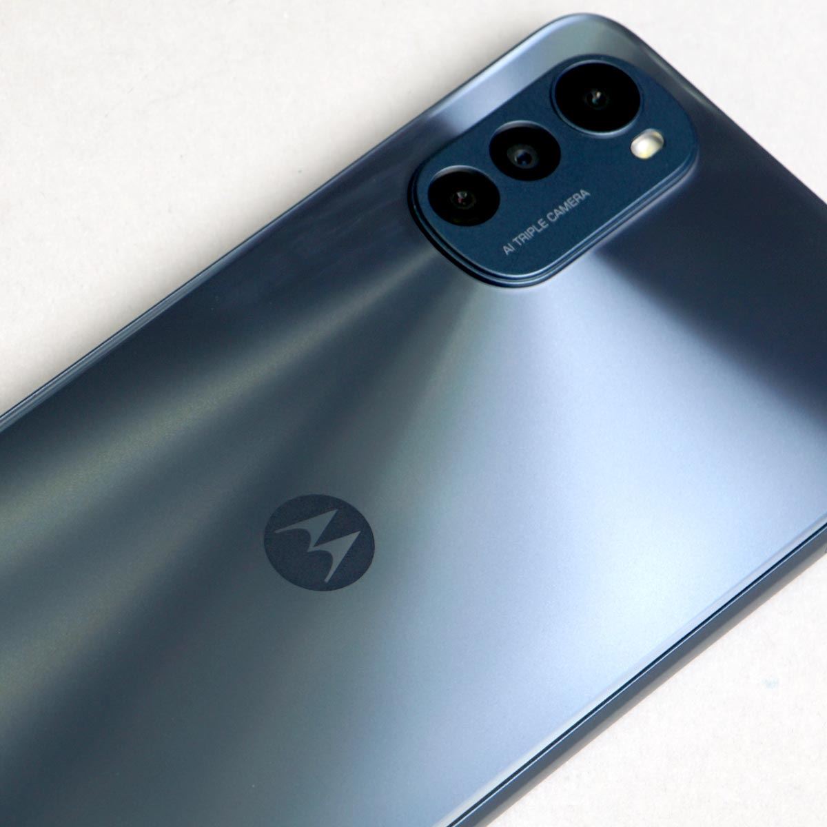 2万円以下の超格安スマホ「moto e32s」の得意と不得意に迫った - 価格