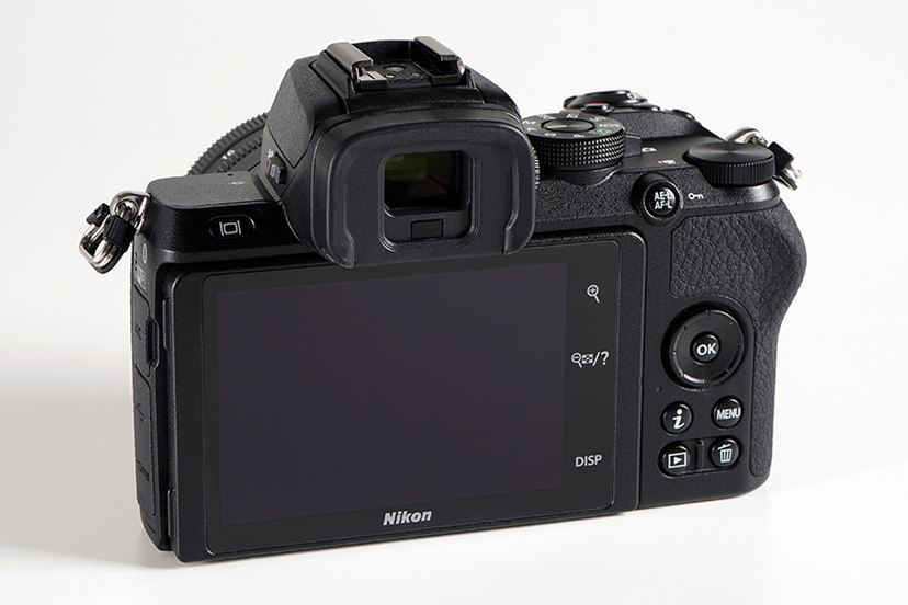 ニコン初のAPS-Cミラーレス「Z 50」誕生！ 実写作例をいち早く掲載