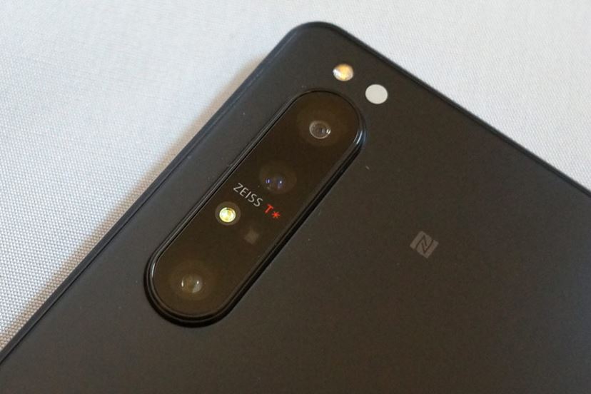 極上のXperia。SIMフリー版「Xperia 1 II XQ-AT42」レビュー - 価格