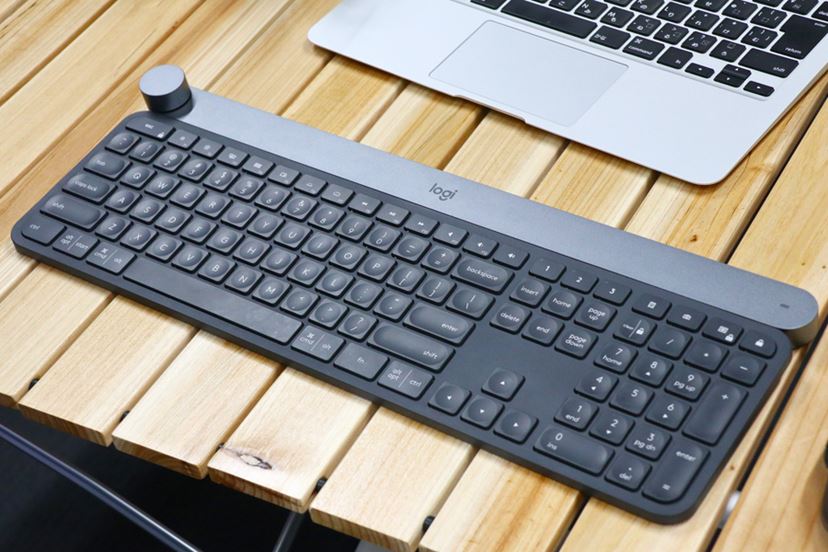 入力ダイヤルで作業を効率化！ ロジクールの超高級キーボードでいつも
