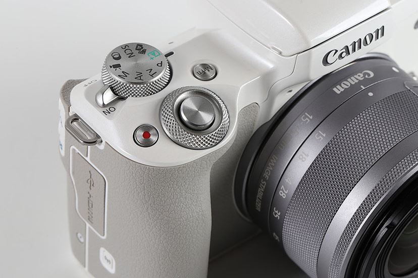 DIGIC 8」初採用！ “Kiss”ブランド初のミラーレス「EOS Kiss M」誕生