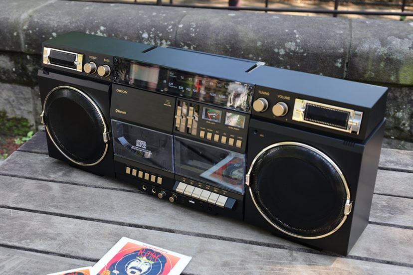 カセット再生でチル～“ビッグラジカセ”と“ウォークマン的なヤツ”がエモ