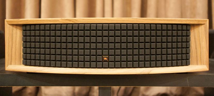 おしゃれサウンドバー的に使える!? JBLの全部入りスピーカー「L42ms