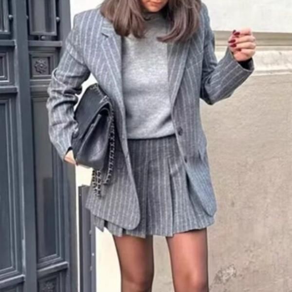 大特価】グレー ピンストライプ ブレザー ジャケット プリーツミニ