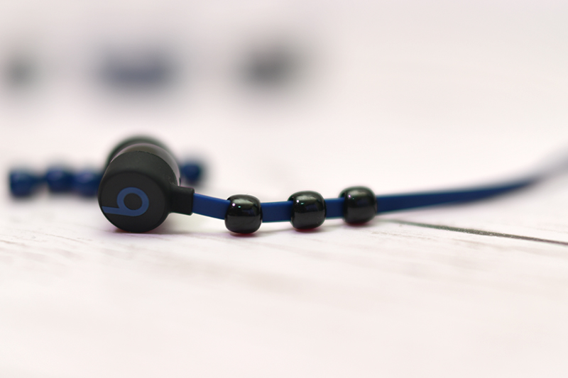 買ってよかった。ワイヤレスイヤホン【sacai × BeatsX】が快適すぎる