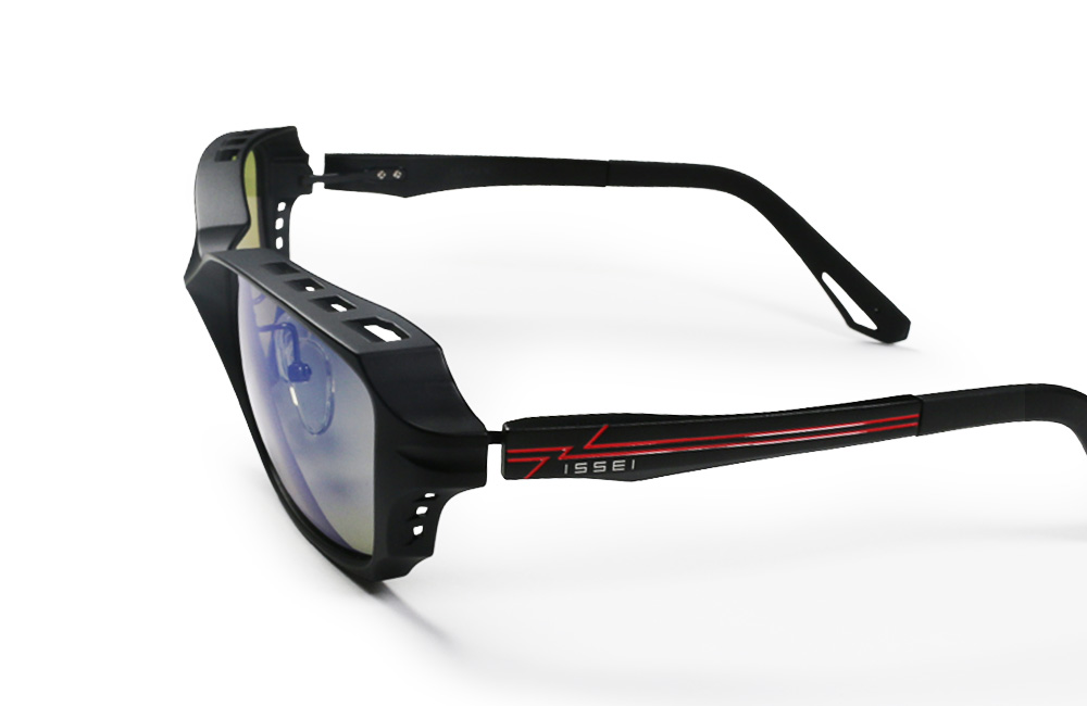 ZEQUE SHADE – ISSEI EDITION | issei [一誠]