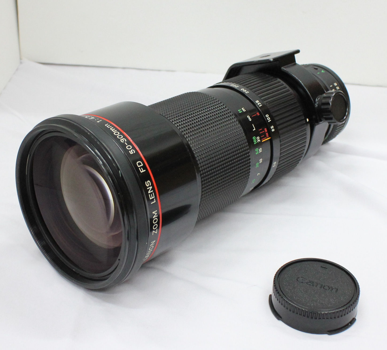Canon NEW FD 50-300mm F4.5 L Lens with Hood and Case from Japan