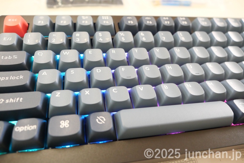 Keychron V3 Max (バナナ軸)を試す。キータッチは少し重い気がするが