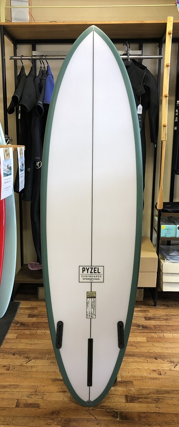 PYZEL MID LENGTH CRISIS サーフボード: 波乗り親父の海三昧