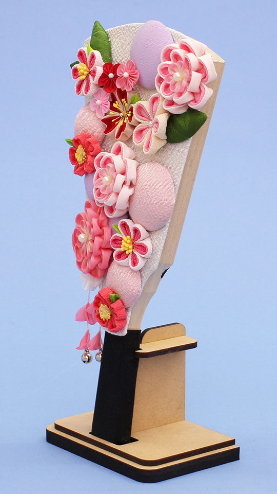 お花の羽子板 9号 羽子板 花づくし (ピンク) MDF台付 – 寿鳳人形の東芸