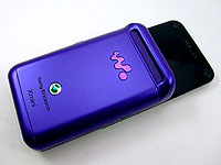 Xmini」レビュー auの超コンパクトなWalkmanケータイ