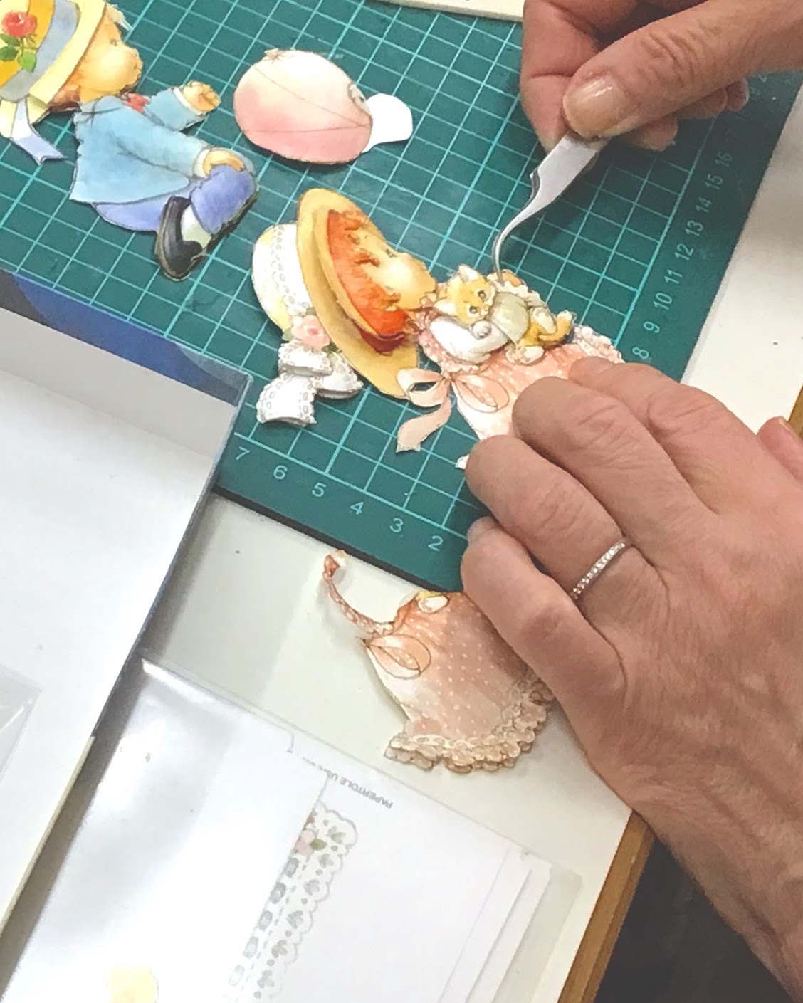 シャドーボックス教室 | お教室カテゴリー | 紙・紙加工・紙裁断