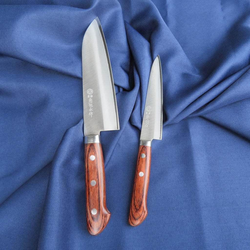 三徳包丁とペティナイフのセット – 菊一文珠四郎包永（きくいち