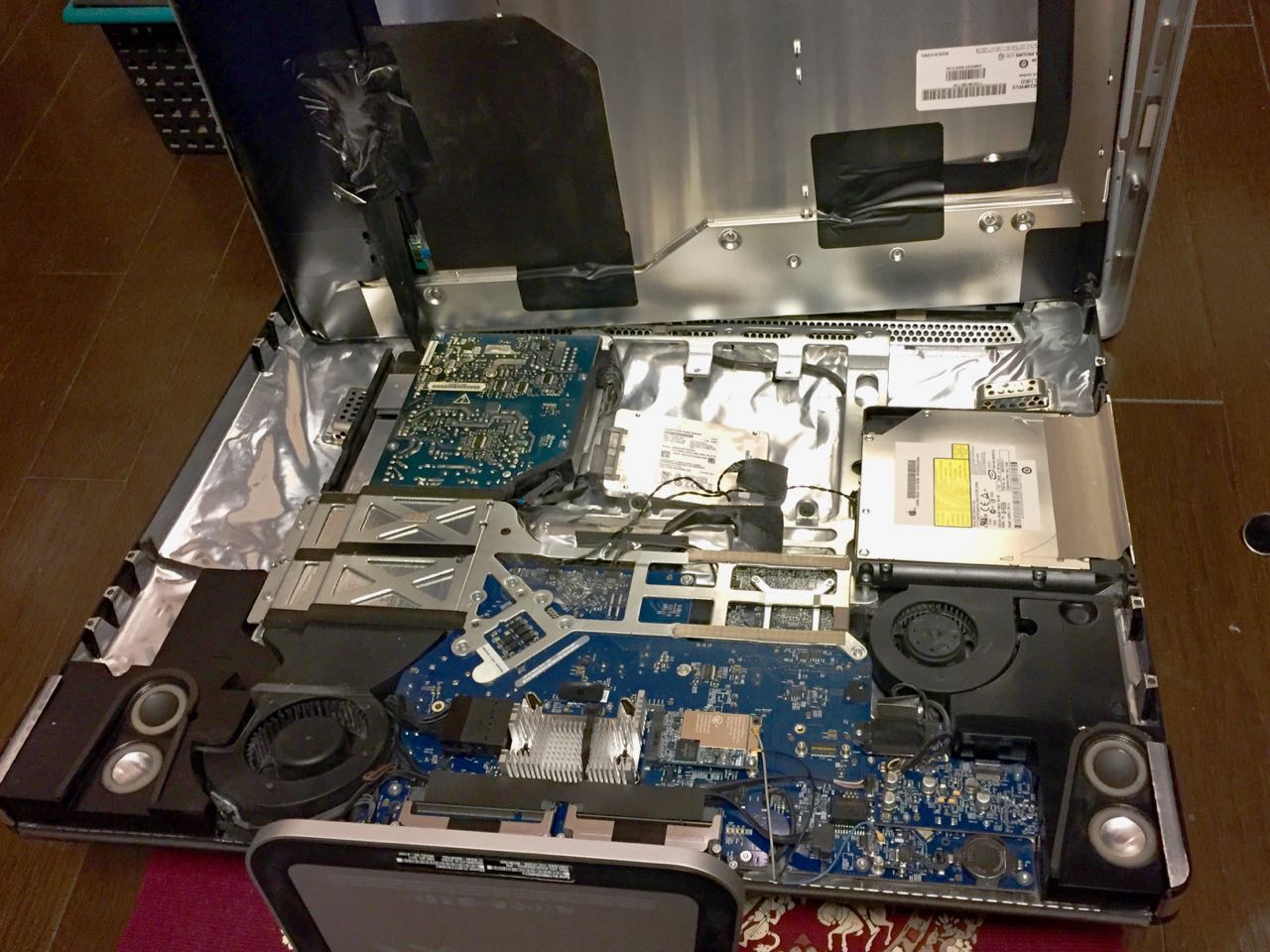 保証付】iMac (Early 2008) A1224 3GB 新品SSD iMacのHDDからSSDへの