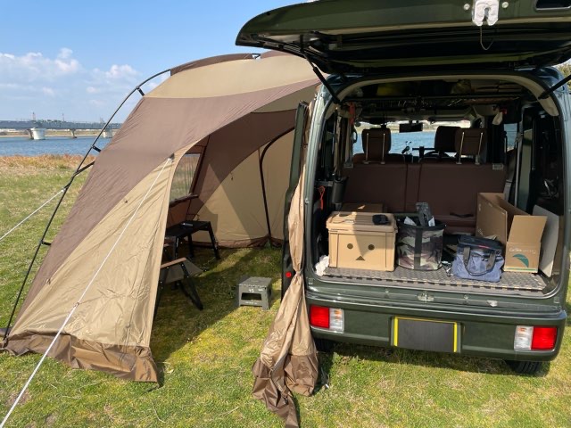 車中泊定番！「ogawa カーサイドシェルター2 」実際に車中泊で使って