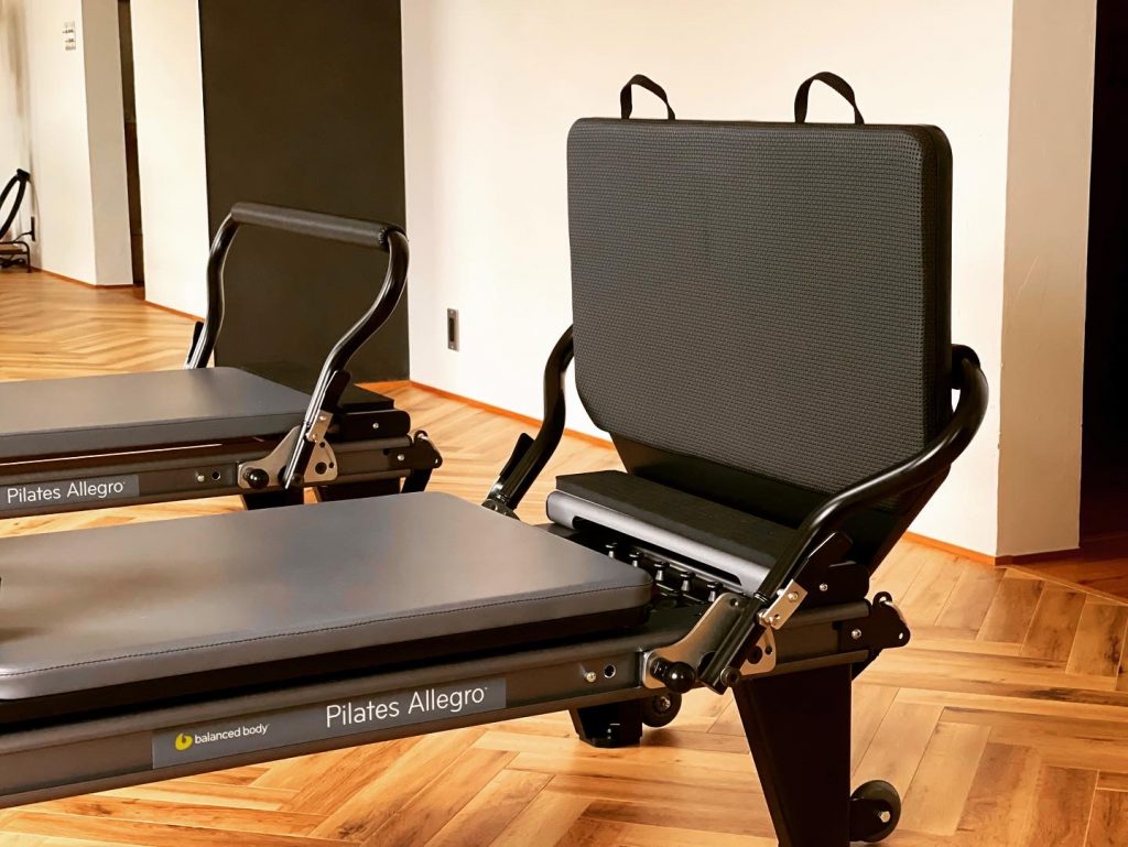 新感覚!!ジャンプボードで今までよりも楽しいピラティス | 豊橋で