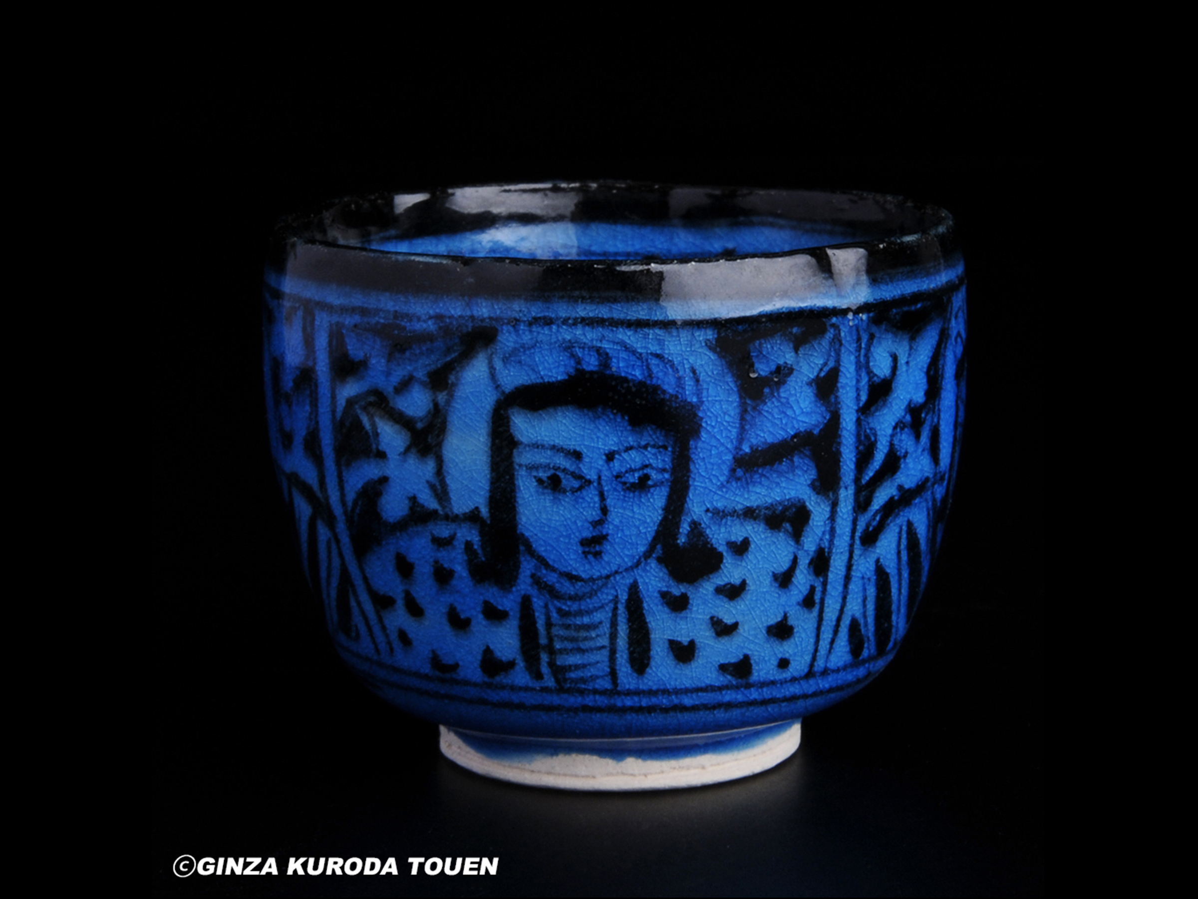 加藤卓男 青釉胡姫文酒杯 | 銀座 黒田陶苑