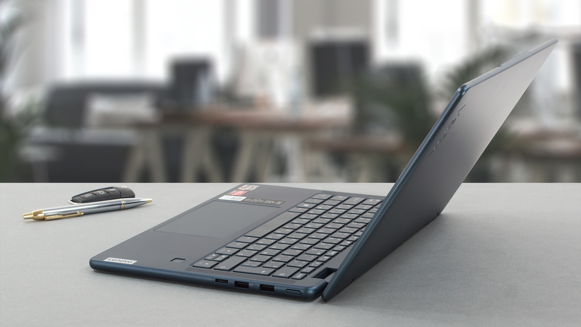 Lenovo Yoga 6（13インチ、2022年）レビュー | LaptopMedia 日本