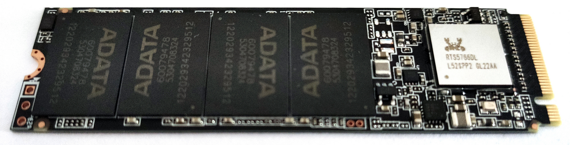 ADATA Legend 710 1TB レビュー - 価格の割に性能は良い