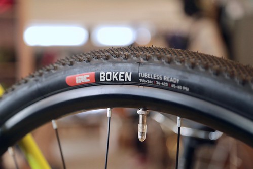 愛車のカスタムに！コスパ最強ホイール！MAVICオールロード700C