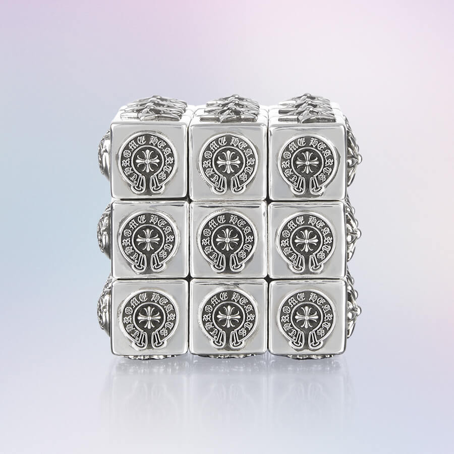 クロムハーツが半ば狂気を感じるシルバー製のルービックキューブを製作