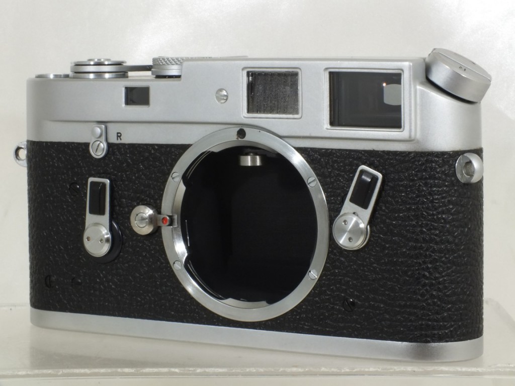 LEICA(ライカ) M4 ボディ (127万代) | 新宿の稀少中古カメラ・フィルム