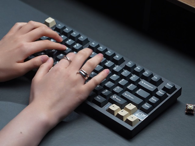 Amazon | YUNZII AL75 PRO 80キー ゲーミングキーボード メカニカル