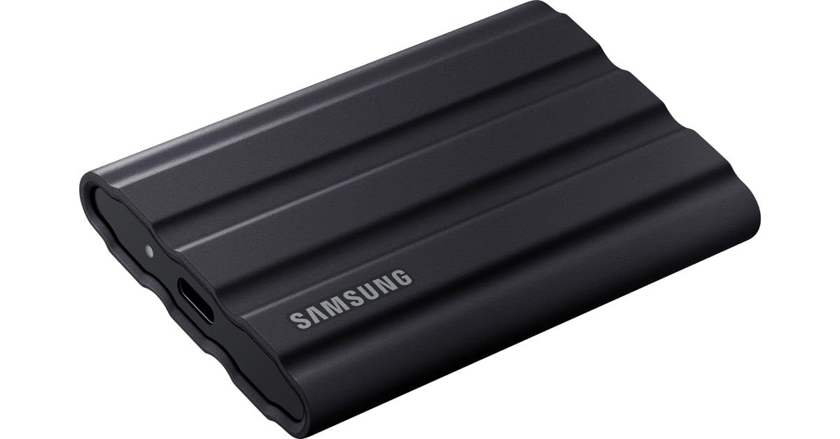 Amazon | Samsung T7 シールド ポータブル SSD 1TB - USB 3.2 Gen.2 外