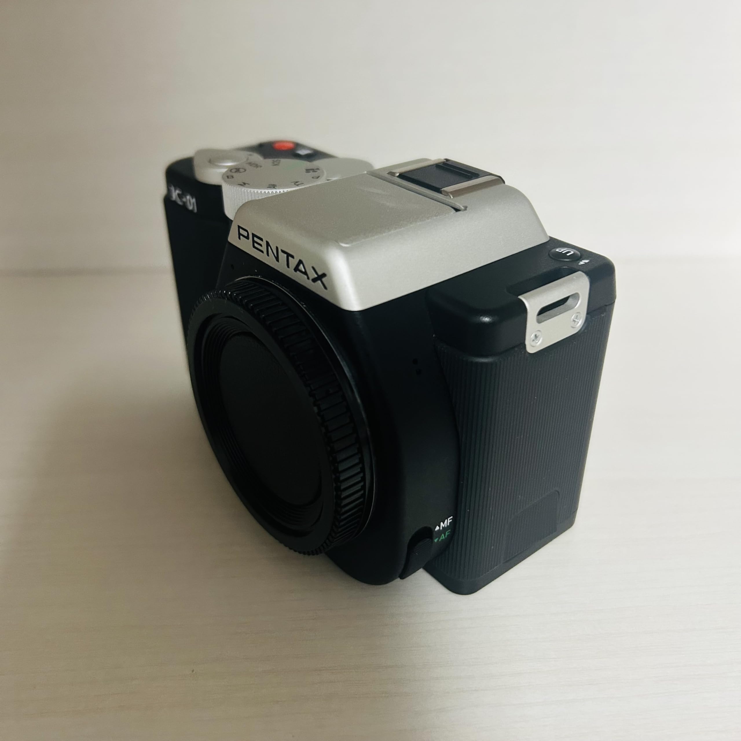 Amazon | PENTAX ミラーレス一眼カメラ K-01 ボディ ブラック/ブラック