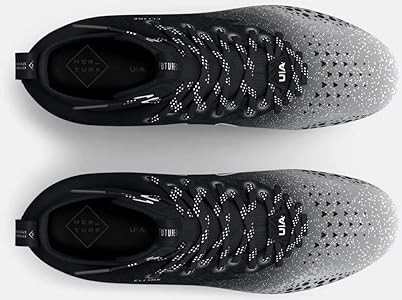 Amazon.com: Under Armour Spotlight Clone MC Womens Football Cleats