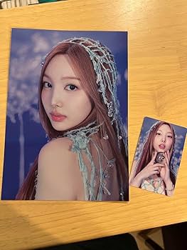 Amazon.co.jp: twice ナヨン トレカ ポストカード DIVE 初回版A : おもちゃ