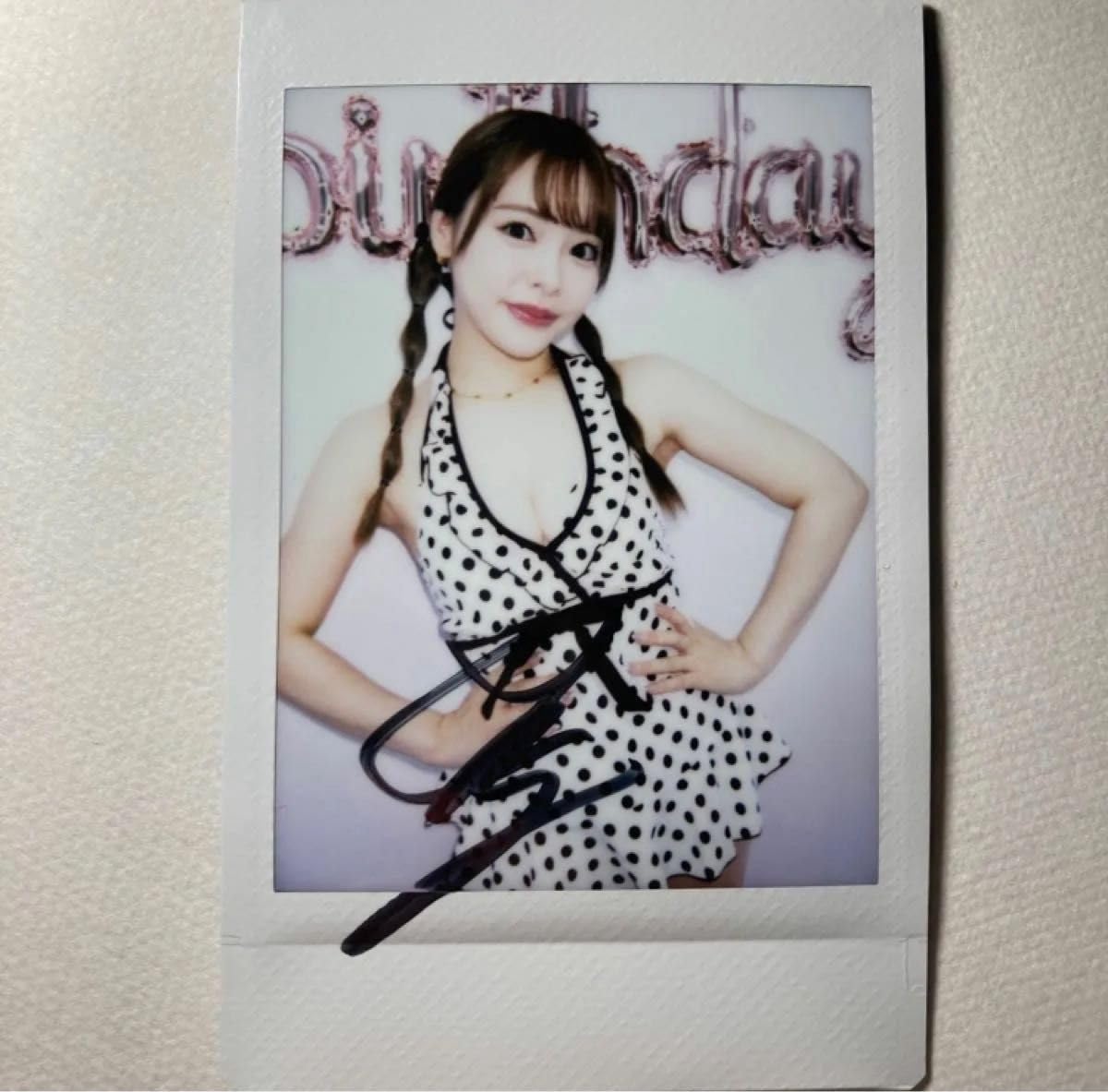 Amazon.co.jp: 小倉由菜 直筆サイン入りチェキセット SOD : スポーツ