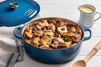 Amazon.com: Le Creuset Enameled Cast Iron Signature Oval Dutch