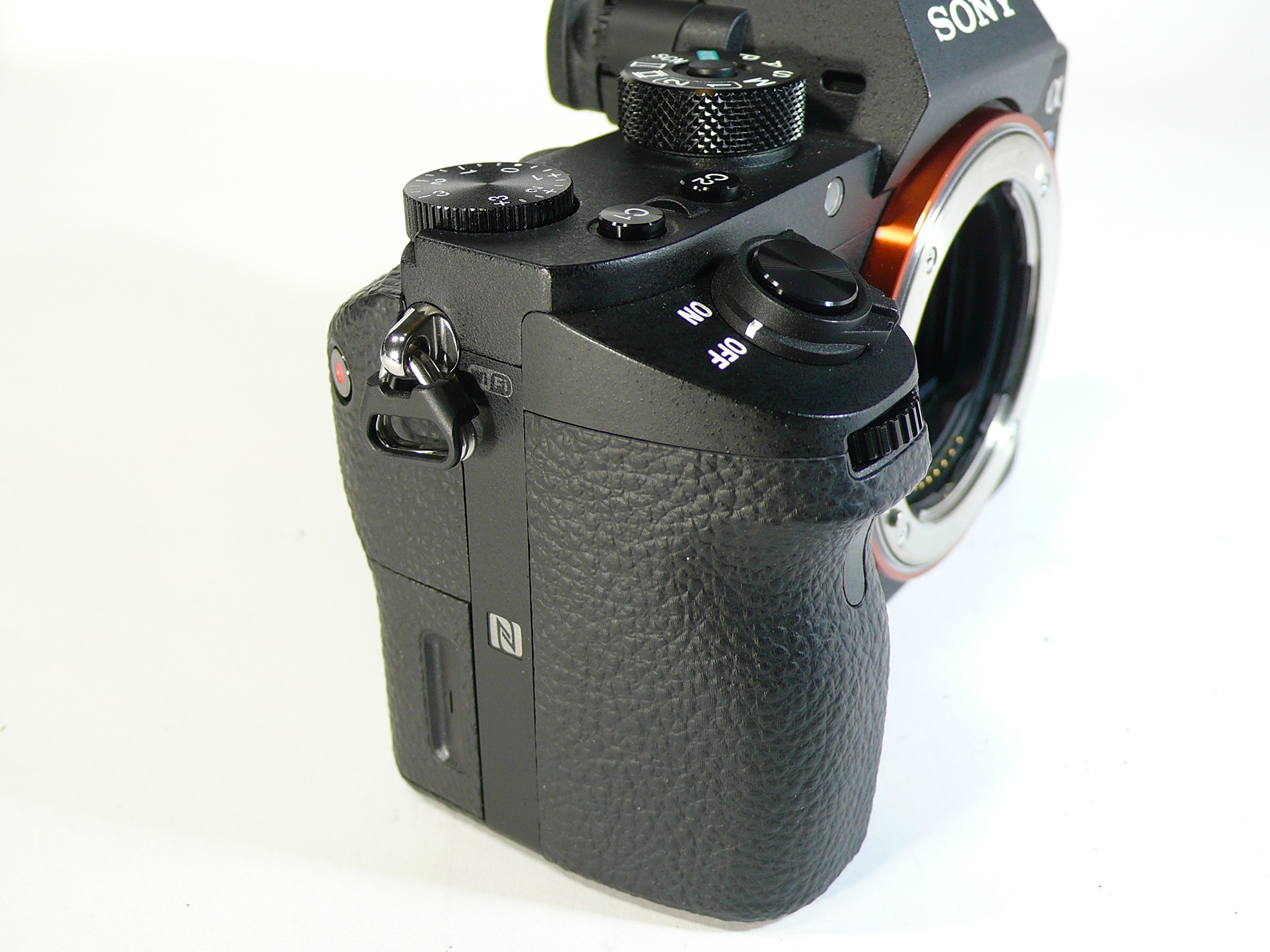 Amazon | SONY(ソニー) フルサイズミラーレス一眼 α7SM2 ボディ ILCE