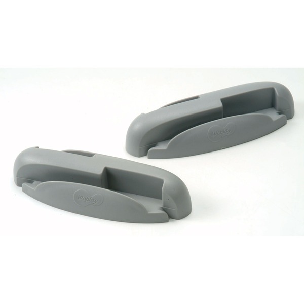 室内 鉄棒、体育体操マット、スケートボードセクション スケボーレール