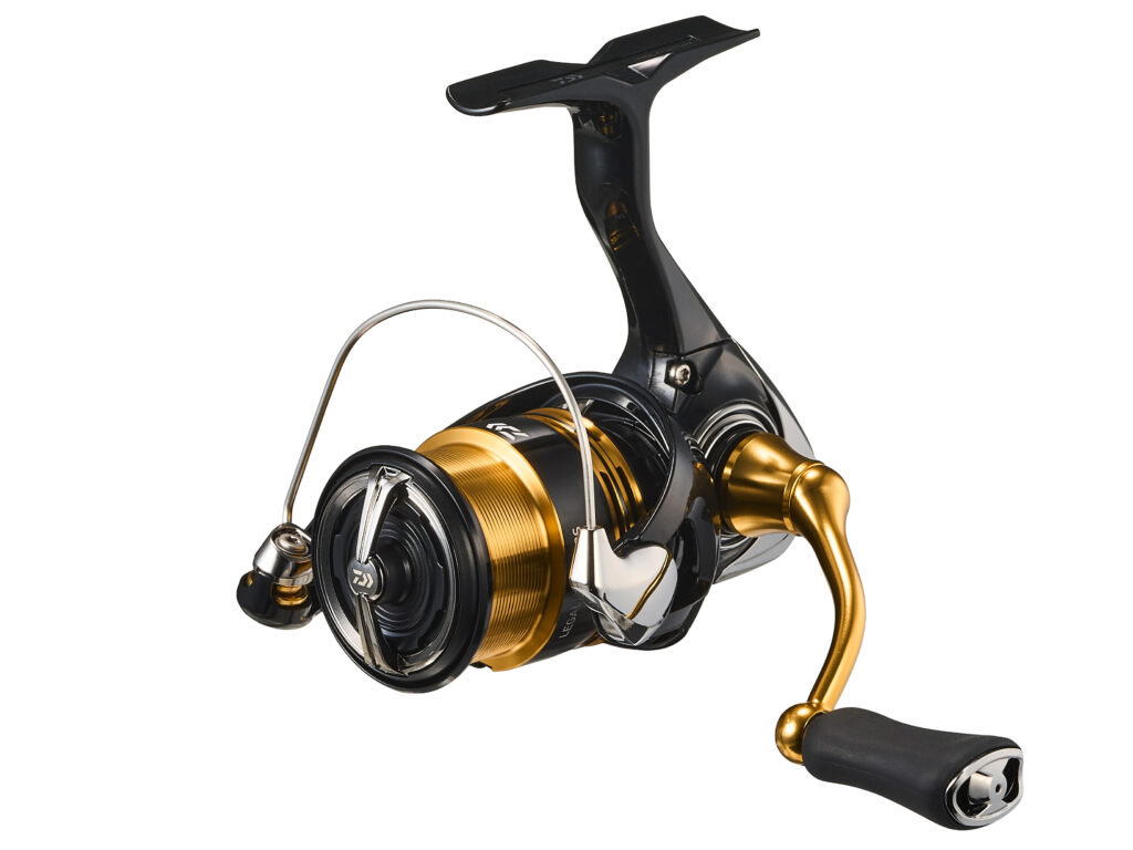 新型】シマノ24ツインパワー エギングで使うなら2500とC3000どっちが