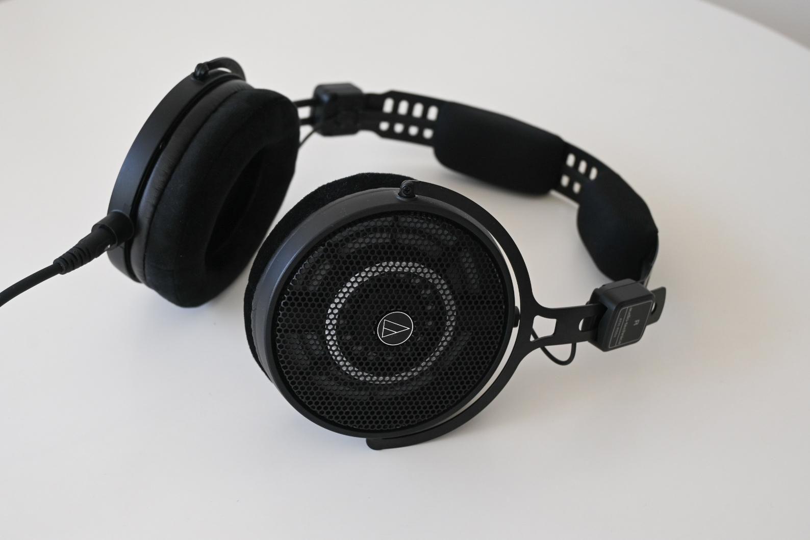 着けているのを忘れる」没入感。スピーカー派の僕が納得したオーディオ