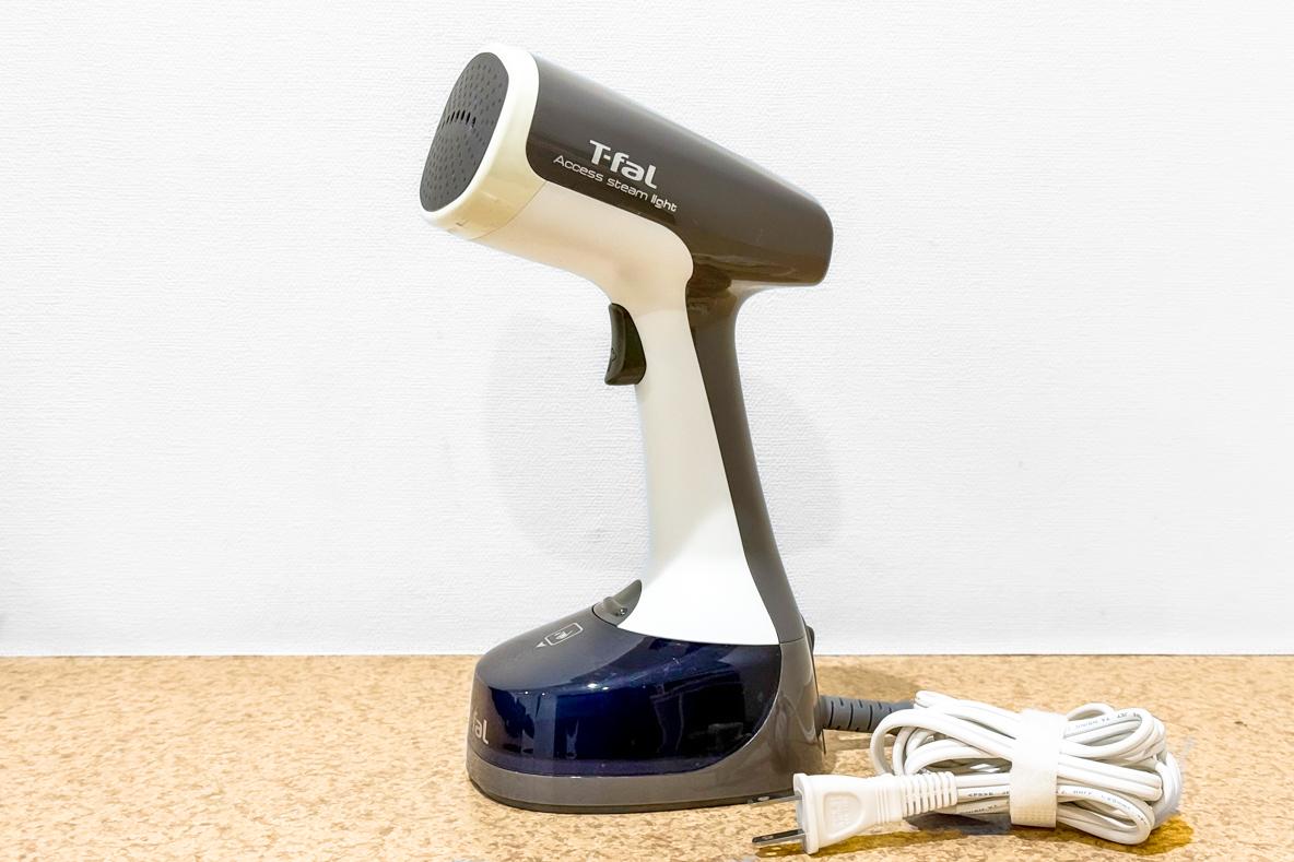 T-falの「アクセススチーム ライト」で冬物アウターのシワを伸ばしてみ