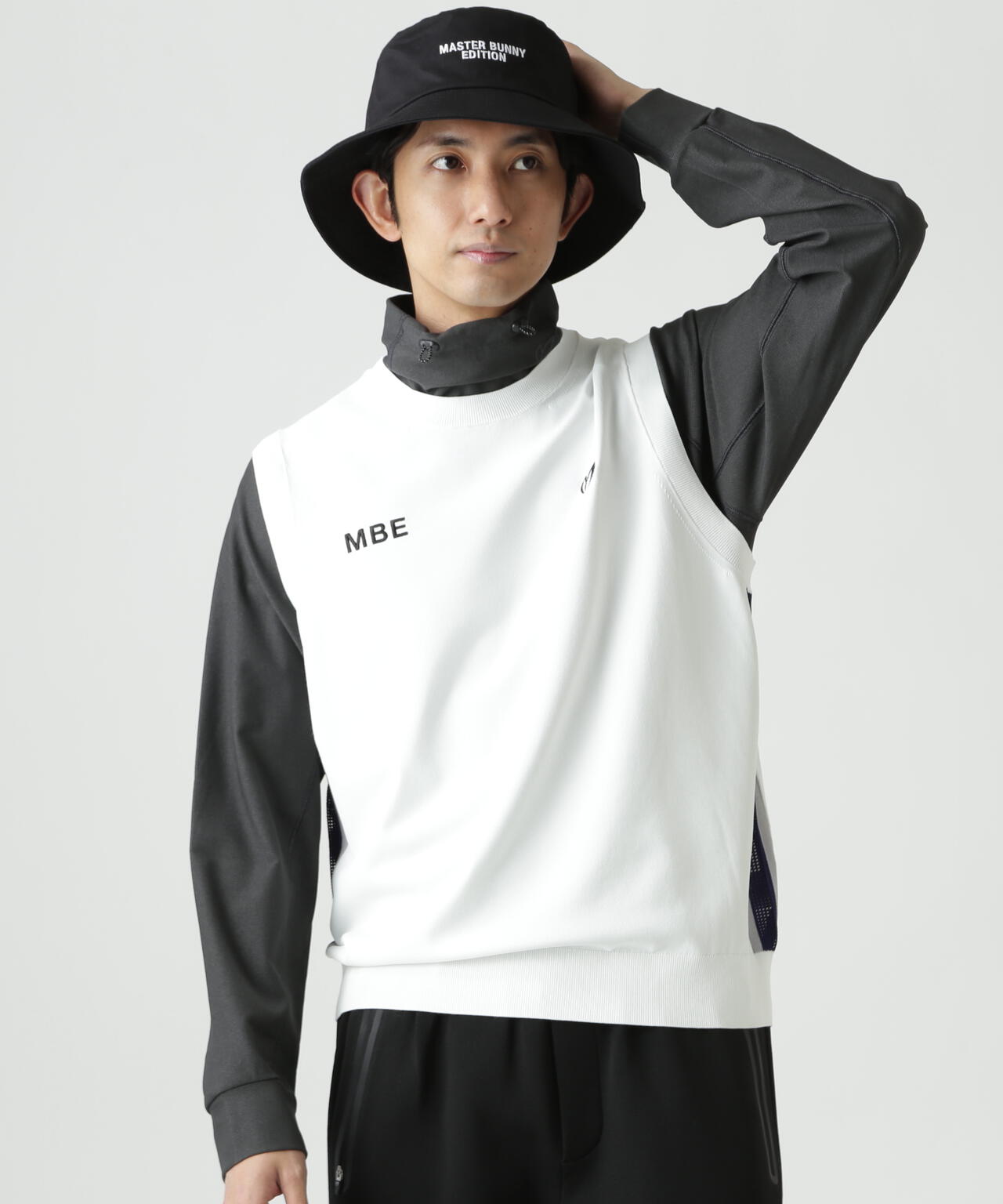 クルーネックニットベスト | MASTER BUNNY EDITION（マスターバニー