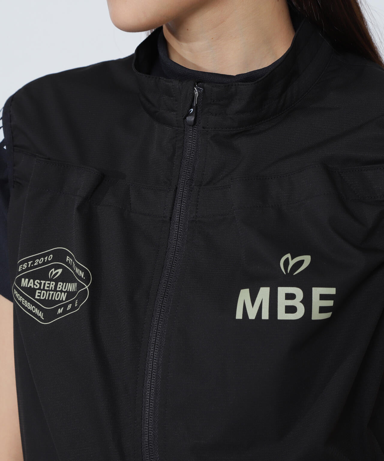 ファンフルジップアップベスト | MASTER BUNNY EDITION（マスター