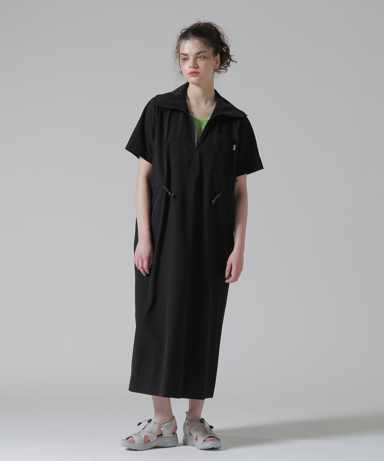 直営店限定》HALF ZIP ACTIVE ONE PIECE/ハーフジップ アクティブ