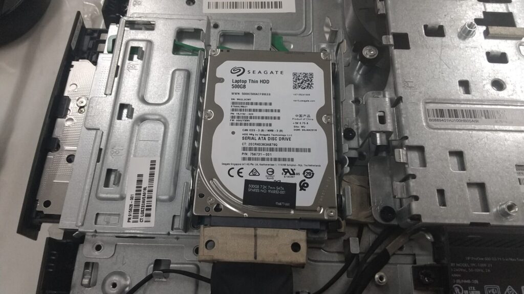 HP ProOne 600 G3 のHDD(SSDへ) 交換 | 宮崎のパソコン修理とデータ