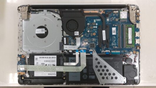 dell Inspiron 15 5000（5567）ssd交換 | 宮崎のパソコン修理とデータ