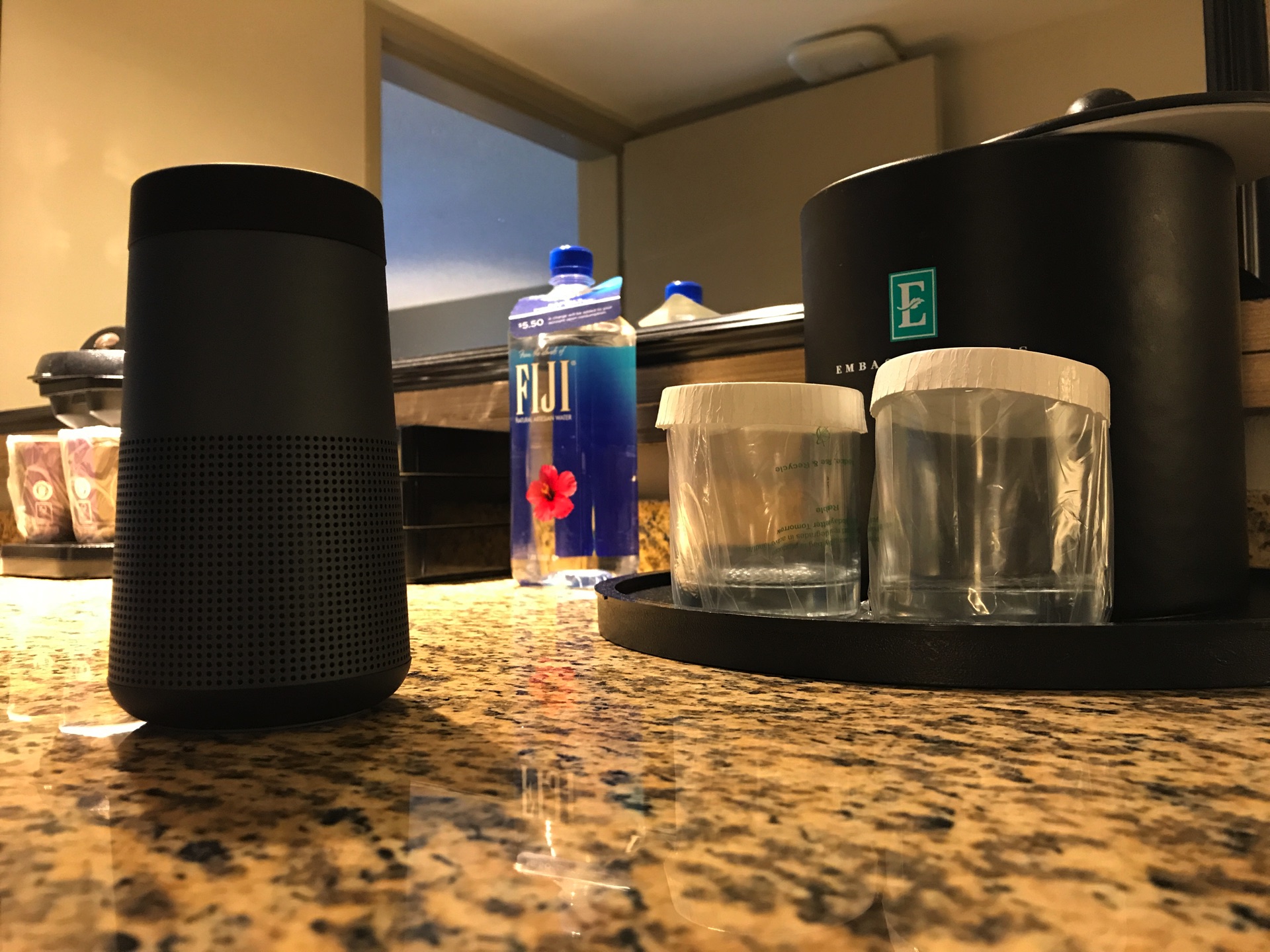 Bose SoundLink Revlve用のケースを購入してスピーカーを海外に持って